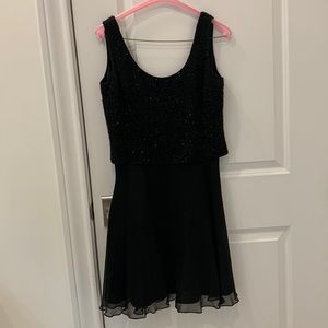 Elegant Black Sleeveless Dress